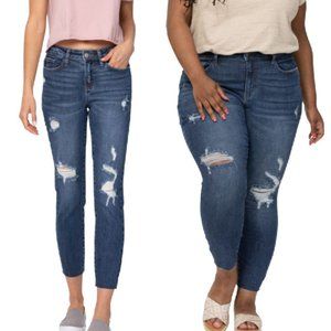 Judy Blue Mid-Rise Vintage Cut Off Jeans